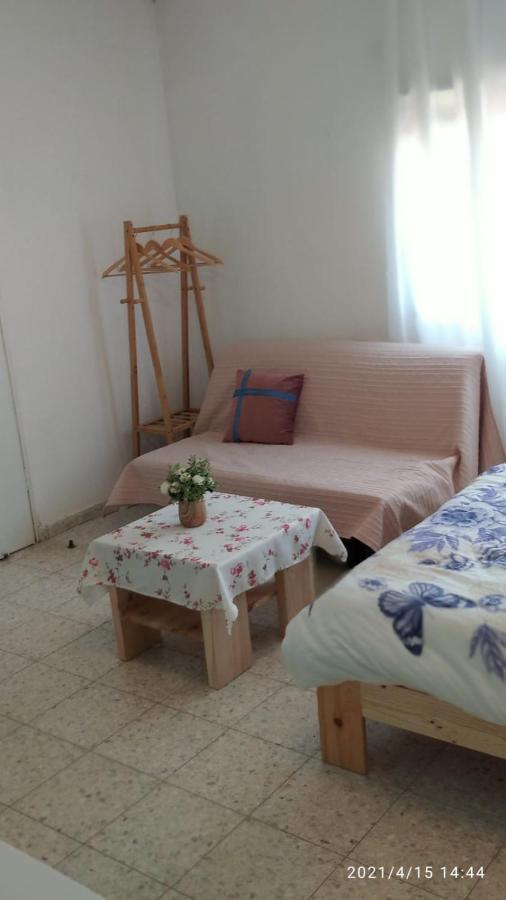 Jordan Valley One Room Apartment Menaẖemya エクステリア 写真